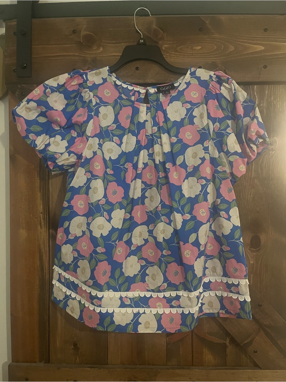 Blue Floral Puff Short-Sleeve Top